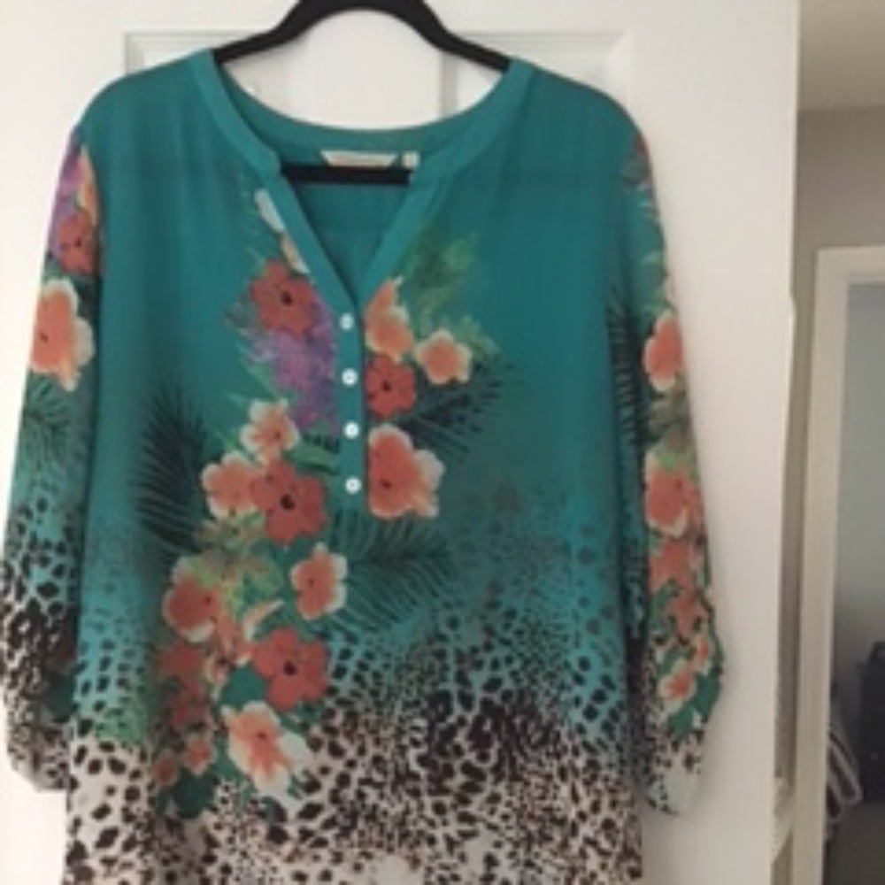 Women's Top